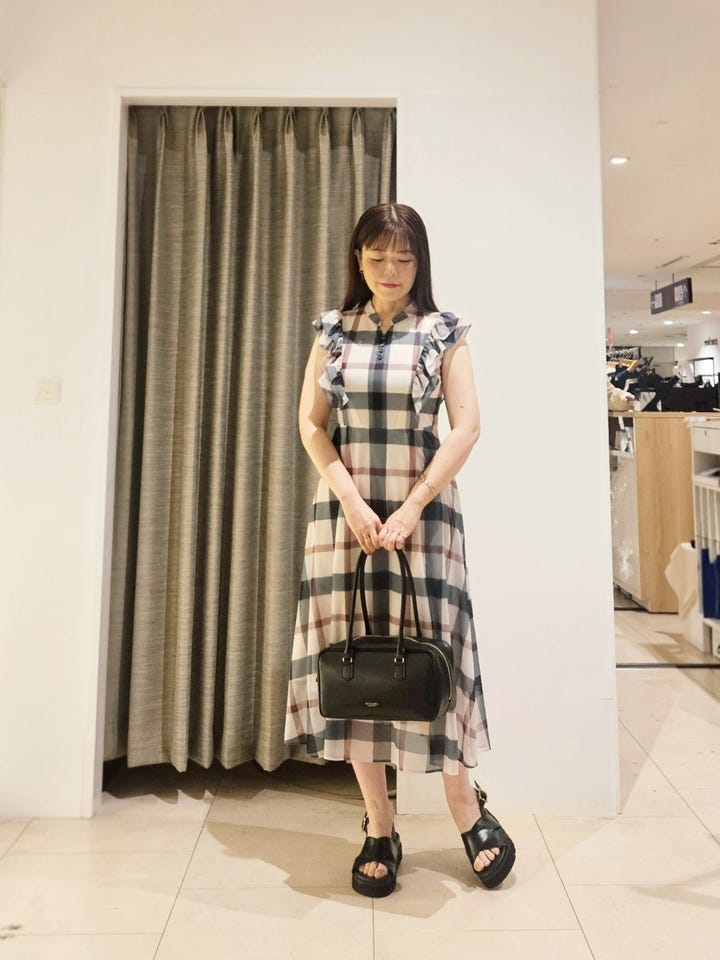 BLUE LABEL CRESTBRIDGE ブルーレーベル・クレストブリッジ スタッフ