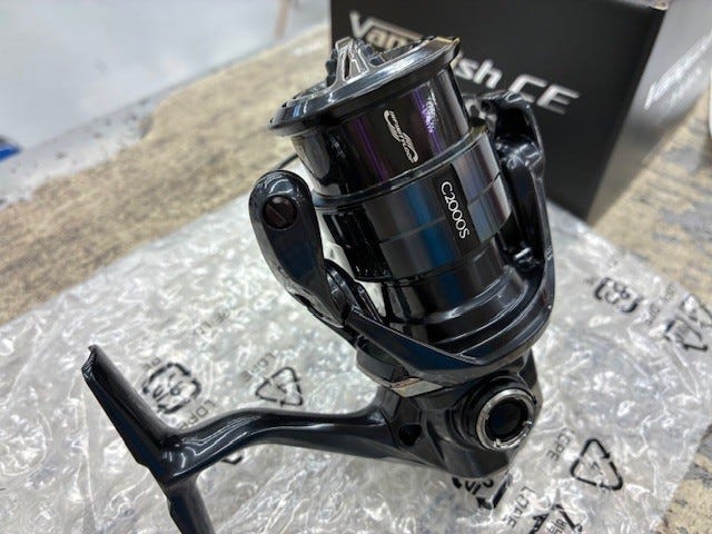 SHIMANO 26 Vanquish CE C2000SHG スピニングリール シマノ スピニングリール 26 ヴァンキッシュCE C2000SHG: リール｜釣具