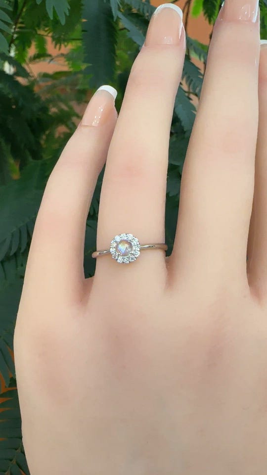 Staff Snap | ジュエリーブランド WAKO【広島和光】