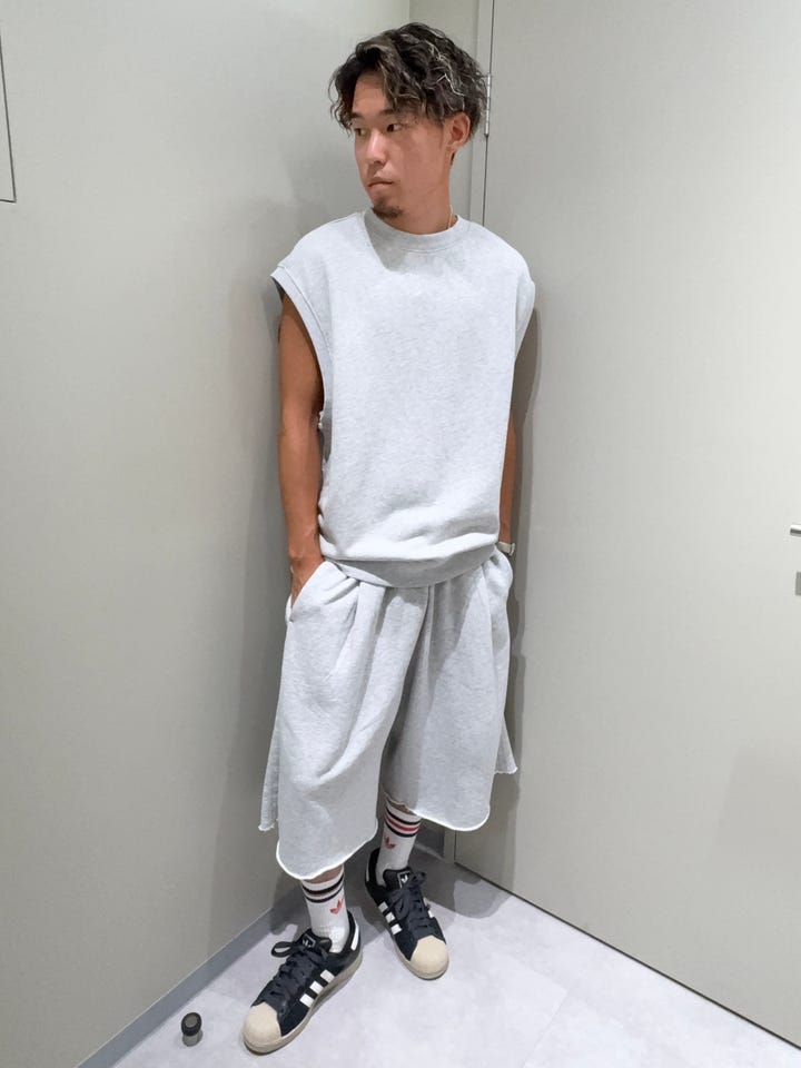 メンズ グラフィック スウェット ショートパンツ ライトグレーヘザー