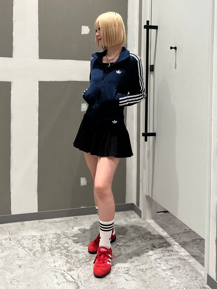 フェイクレザー アディカラー スリーストライプスショーツ ブラック