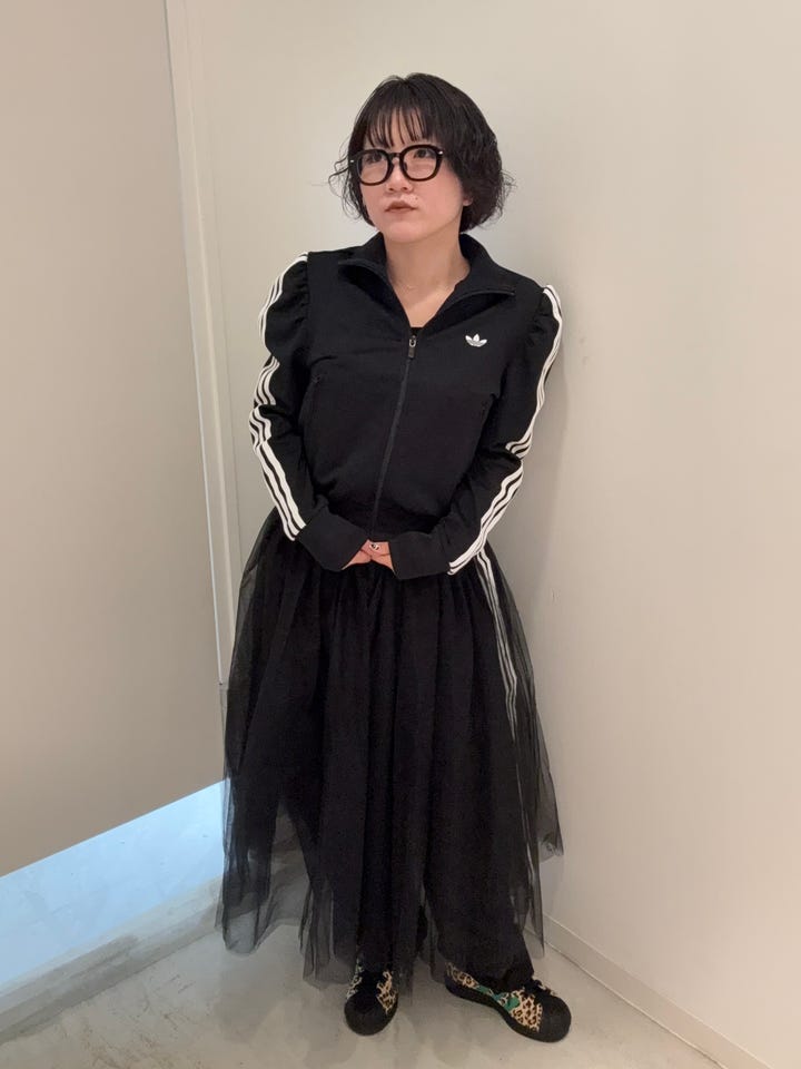 レディース アディルナ エレベーテッド スリーブFBトラックトップ