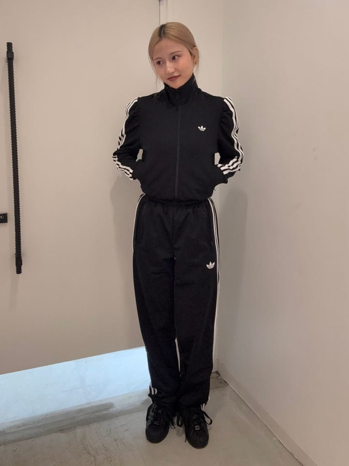 レディース アディルナ エレベーテッド スリーブFBトラックトップ