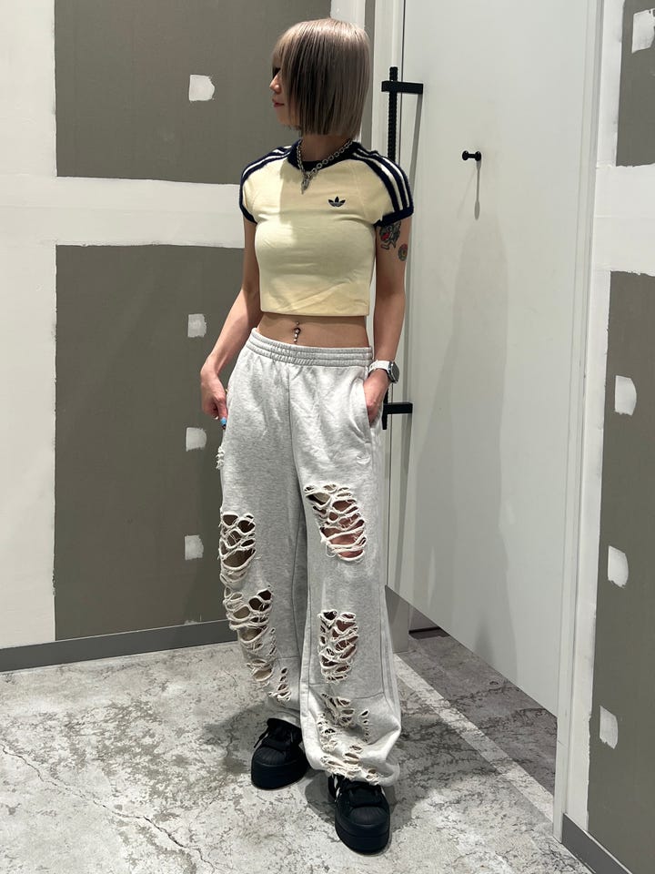 レディース ノースリーブ グラフィックTシャツ オールモストイエロー