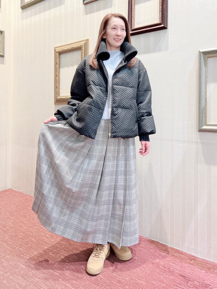 衿ニット エンボス ショートダウン(M 05黒): アウター/コート | TAKA-Q