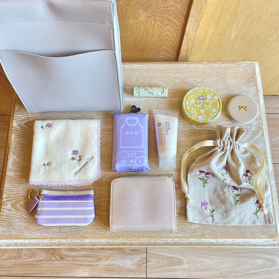 花ことば巾着ポーチM/パンジー | アフタヌーンティー公式通販サイト