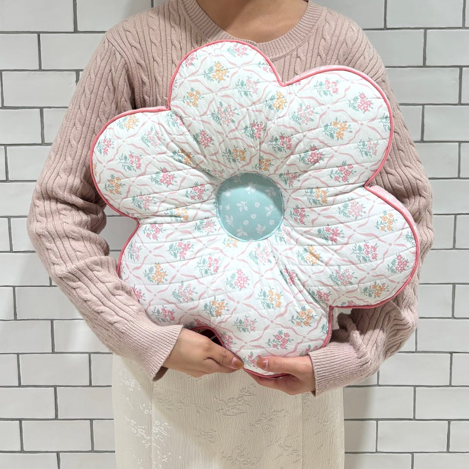 フラワーウォッシャブルキルトクッション | アフタヌーンティー公式