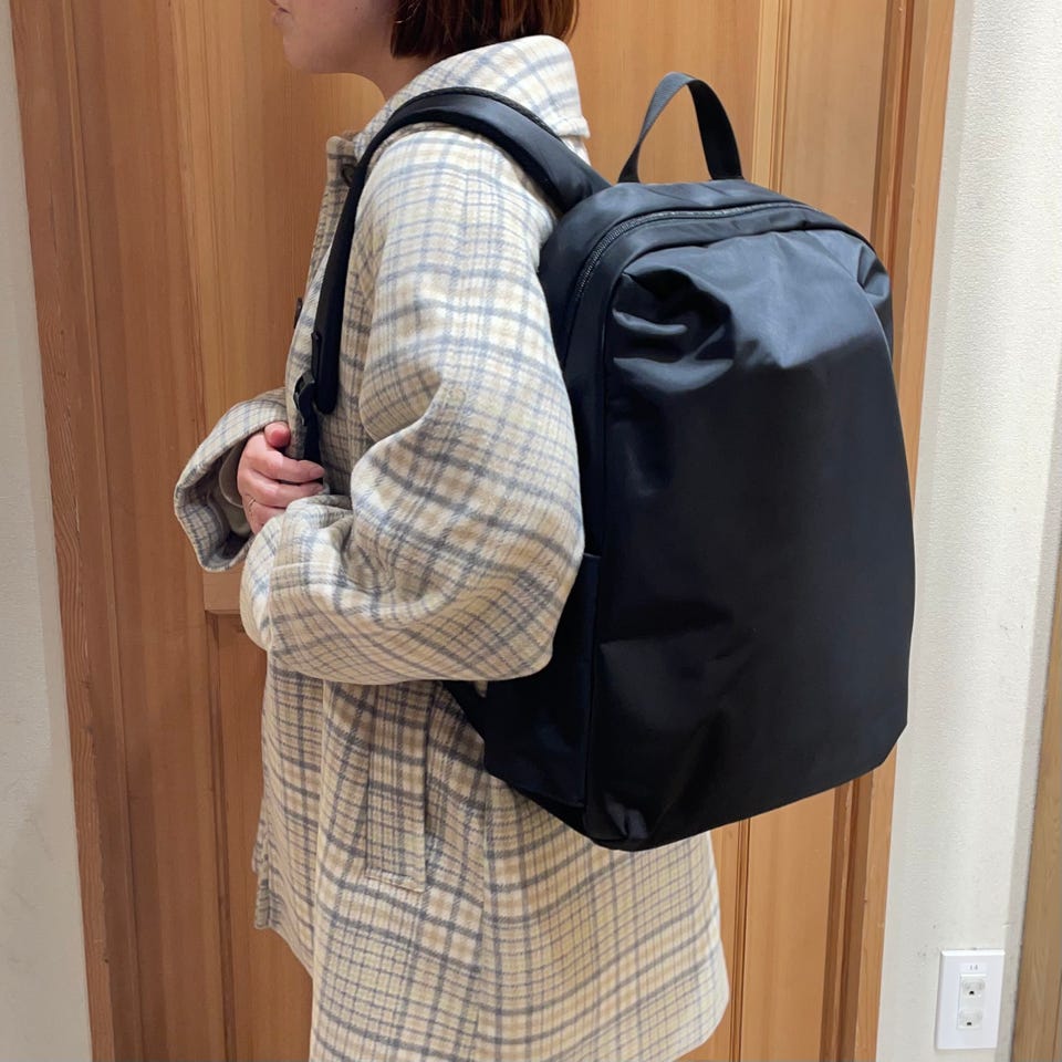 無重力リュックplus Mサイズ | アフタヌーンティー公式通販サイト