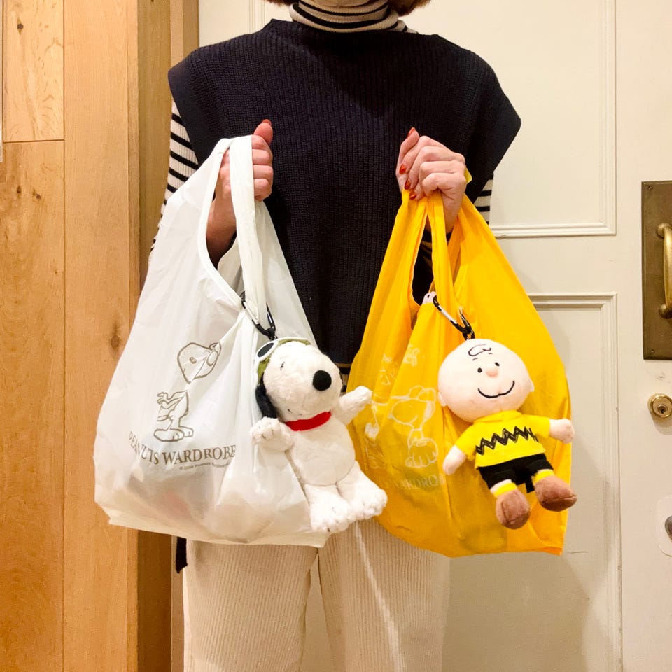 ぬいぐるみケース付きショッピングバッグ/PEANUTS | アフタヌーン