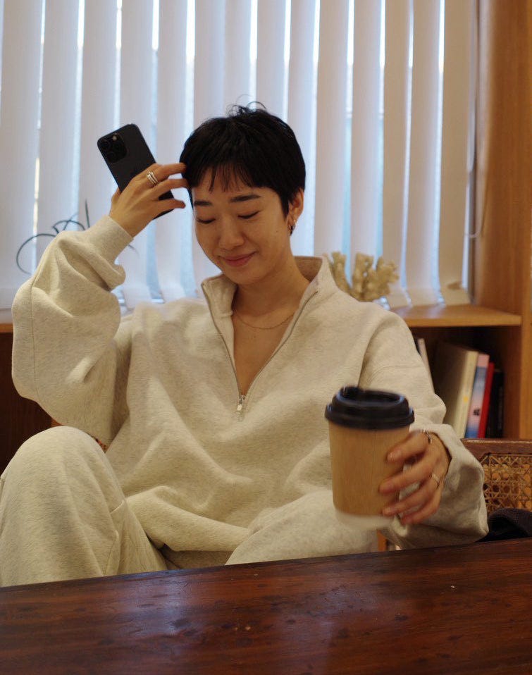 Volume Sweat スタンドカラープルオーバー