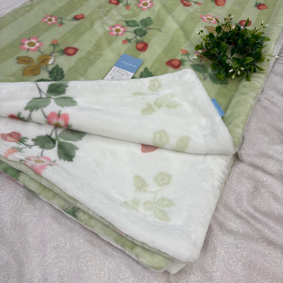 西川ウェッジウッドリバーシブル毛布グリーン2枚組 ウェッジウッド リバーシブル毛布 （シングル）140×200cm ピンク 表