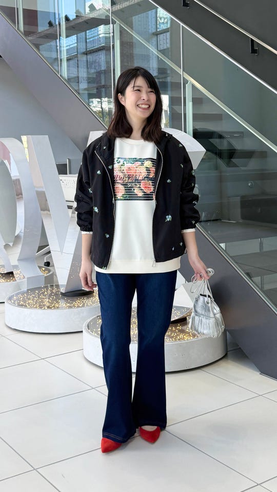 ANNE COQUINE 刺繍入りレザーライク美脚スリムパンツ アンコキーヌ