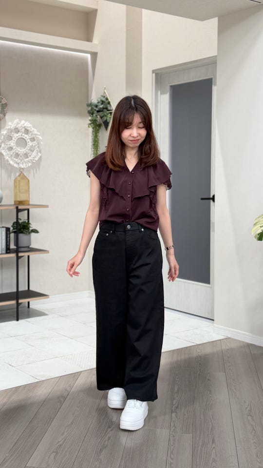 &LOVE パールビジューのデコラティブふりるトップス アンドラブ（&LOVE