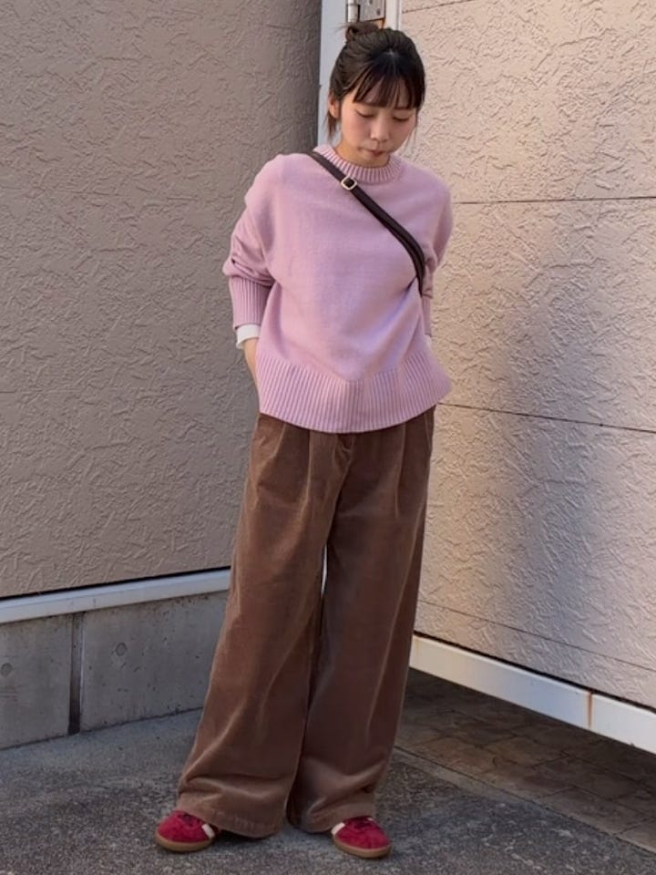 156875