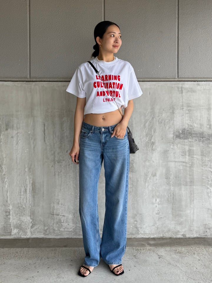 DQVIIR x SHIPS ヴィンテージライク ツアーモチーフ Tシャツ DQVIIR x SHIPS: ヴィンテージライク ツアーモチーフ Tシャツ｜ SHIPS