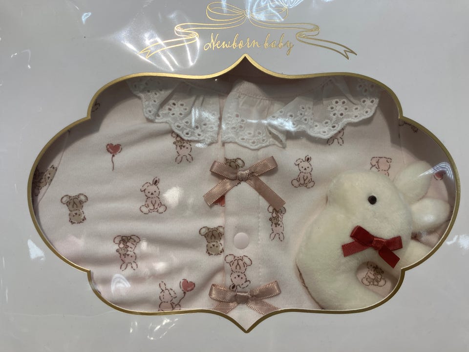 アカチャンホンポ（赤ちゃん本舗）の公式ネット通販 ｜ドレスオール