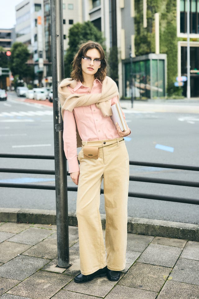 MOUSSYのアウトレットの