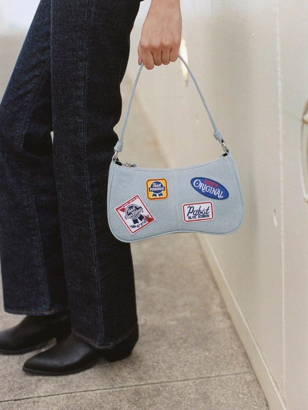 MOUSSYのアウトレットの
