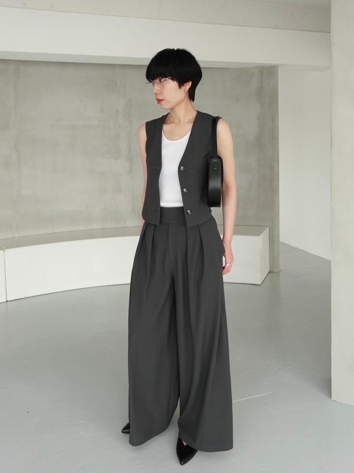 RIM.ARK | Comfy volume tuck PT (PANTS ) |RIM.ARK ONLINE STORE