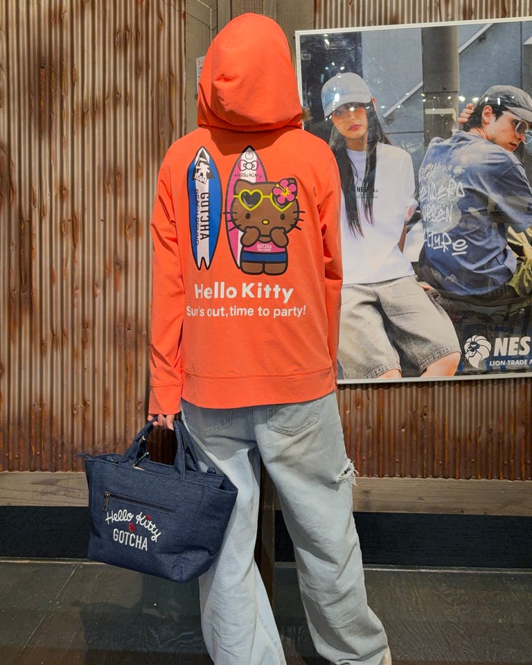 GOTCHA] 日焼け ハローキティ デニム トートバッグ | PEET ONLINE STORE