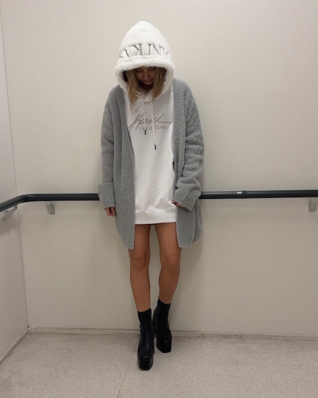 Karl Kani] ファー フード ソフトタッチ プルパーカー | PEET ONLINE STORE
