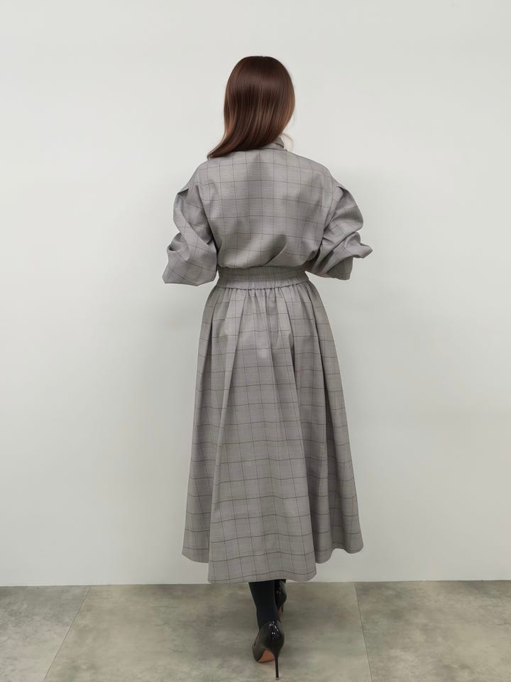 lovetoxic グレー系チェック スーツセット ブラウス、リボン付き 秋を先取りする、チェック柄セットアップ｜mochiの投稿