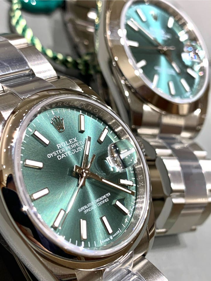 週末限定セール　希少　新品　ROLEX デイトジャスト　グリーン　掛け時計 週末限定セール 希少 新品 ROLEX デイトジャスト グリーン 掛け時計